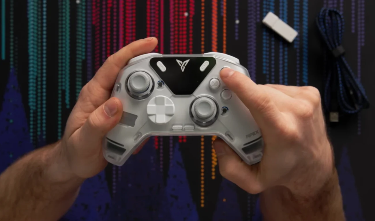 Flydigi Apex 4